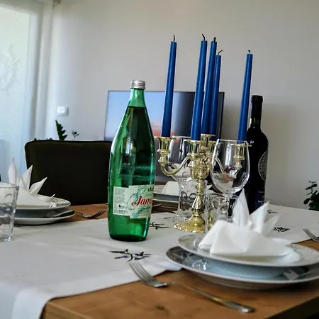 Ivona With Beautiful Seaview Apartment *