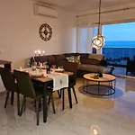 Appartement Ivona With Beautiful Seaview Makarska