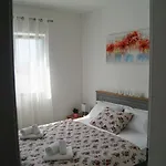 Ivona With Beautiful Seaview Makarska