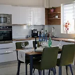 Ivona With Beautiful Seaview Appartement *