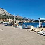 Ivona With Beautiful Seaview Makarska