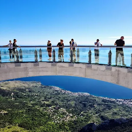 Ivona With Beautiful Seaview Apartman