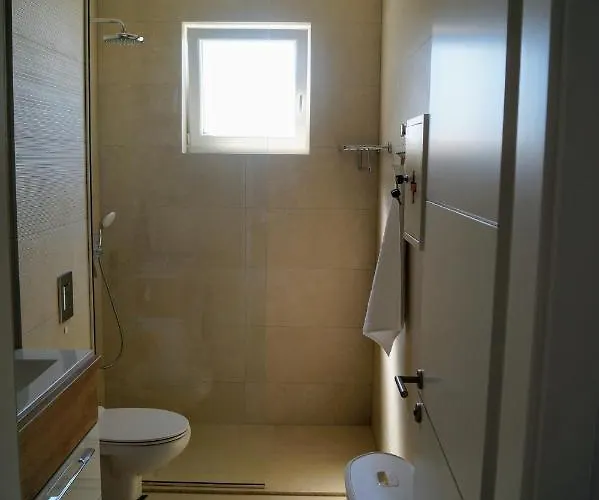 Ivona With Beautiful Seaview Apartment *