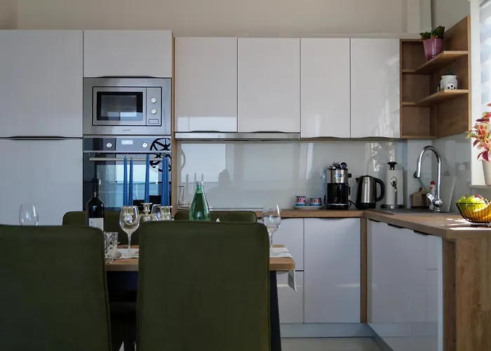 Ivona With Beautiful Seaview Apartment