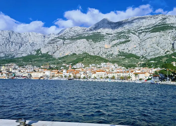 Ivona With Beautiful Seaview Apartment *