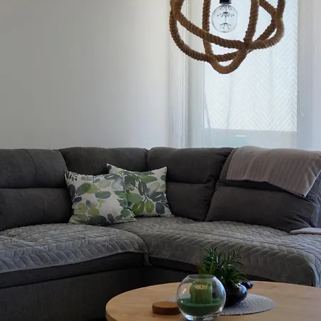 Ivona With Beautiful Seaview Makarská